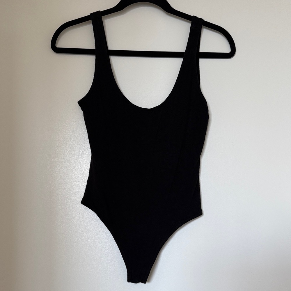 Wild Honey Black Scoop Neck Bodysuit M